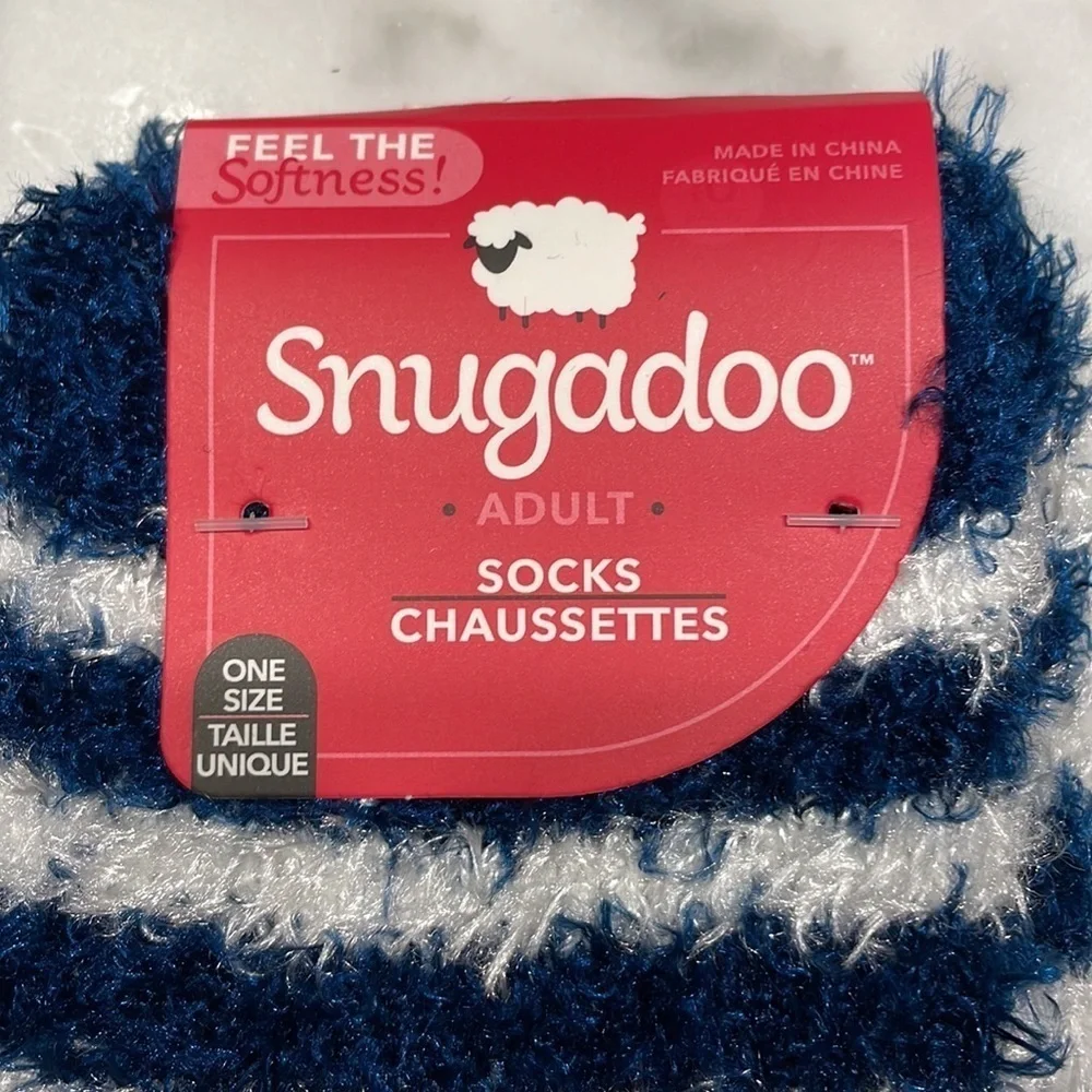 Snugadoo Women's Two Pairs of Fuzzy Socks Penguin And Stripes